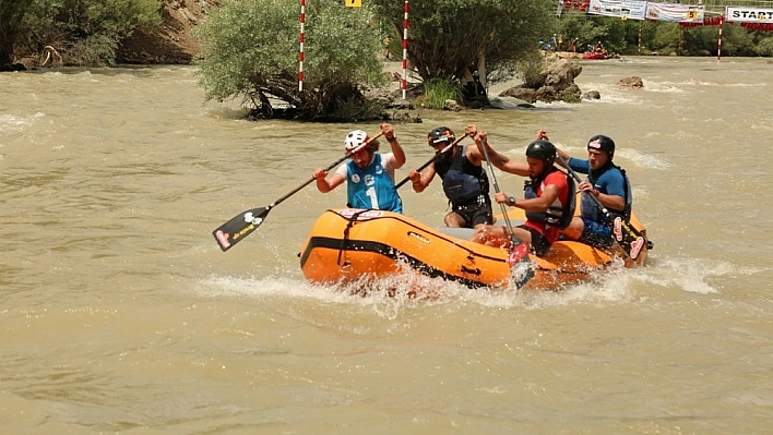 Türkiye Rafting  Şampiyonası Tunceli'de başladı 