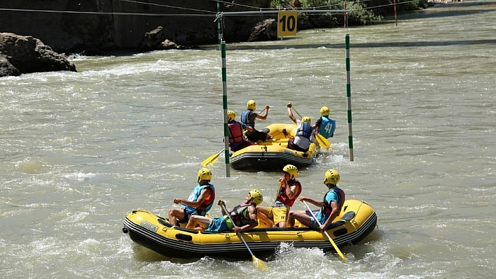 Rafting Türkiye Şampiyonası'nda kıyasıya mücadele 