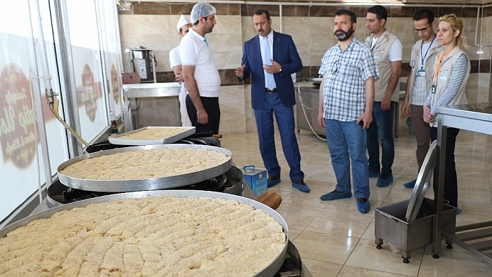Elazığ'da tatlıcılara hijyen denetimi 