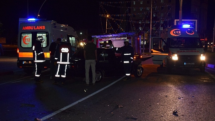 Hurdaya dönen araçtan burnu bile kanamadan çıktı 