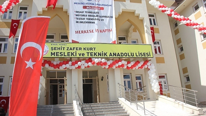 Şehit Özel Harekat Müdürünün adı okula verildi 