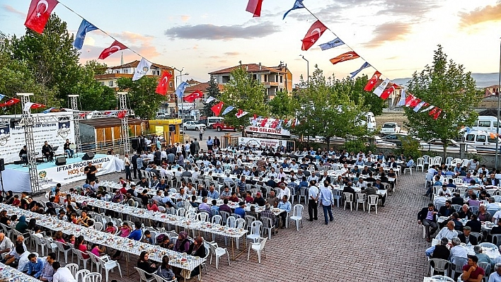 Büyükşehrin iftarları devam ediyor 