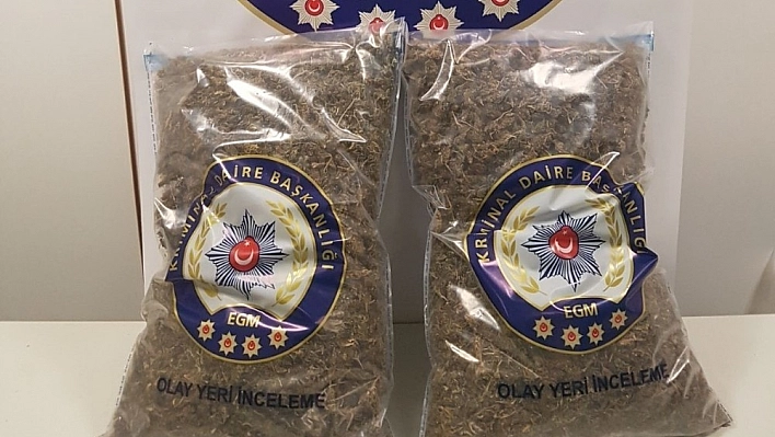 Üzerinde 700 gr Esrarla Yakalandı