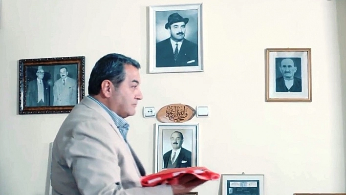 MHP'li Fendoğlu'dan anlamlı '3 hilal' klibi 