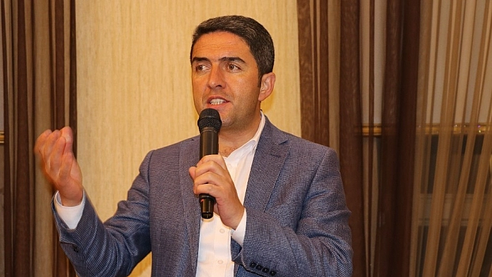 CHP'den basın mensupları ve muhtarlara iftar 