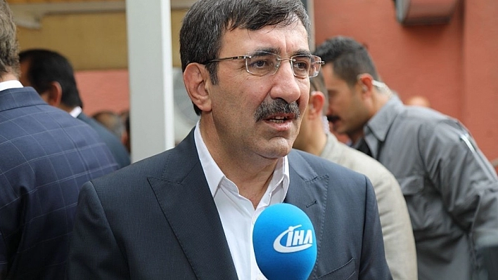 AK Partili Yılmaz 'Üretimimiz, ihracatımız, istihdamımız artıyor' 