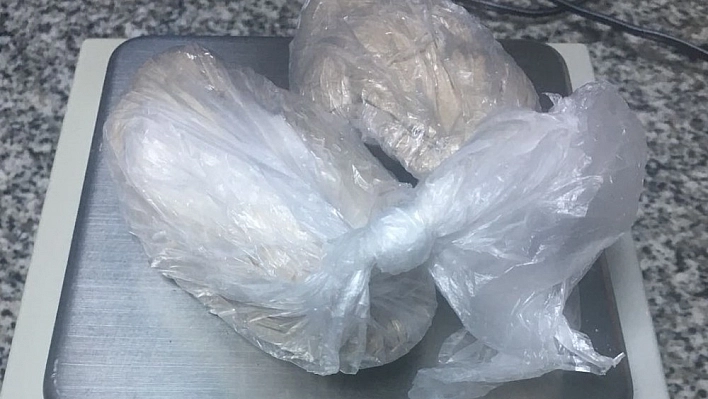 Kovancılar'da 2 şüpheli eroinle yakalandı 
