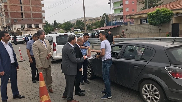 Kaymakam, uygulama noktasında bayram kutladı 