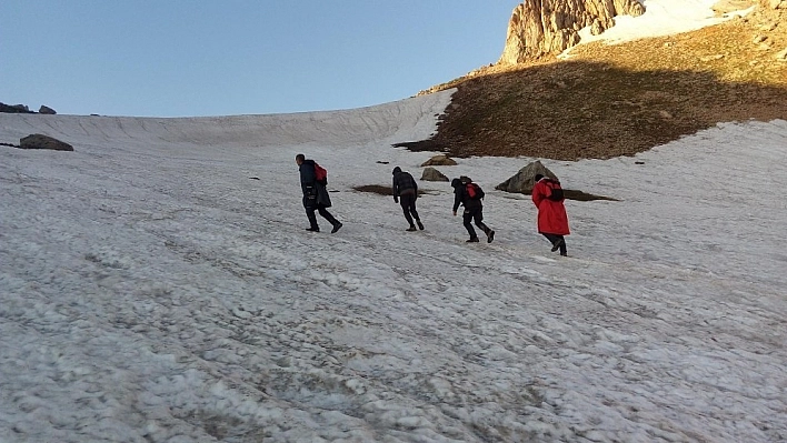 Mantar toplarken kaybolan şahsı, AFAD ekibi buldu 