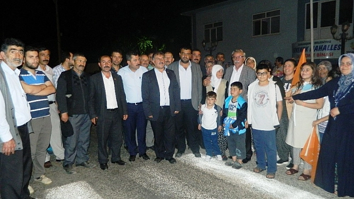 Doğanşehir'de seçim kutlamaları 