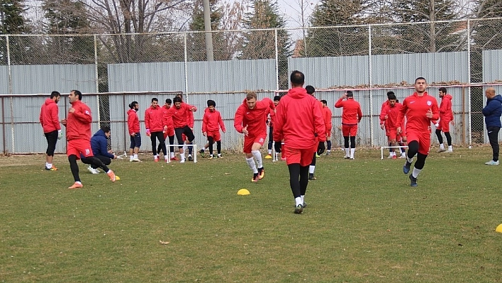 Elaziz Belediyespor'da kamp programı