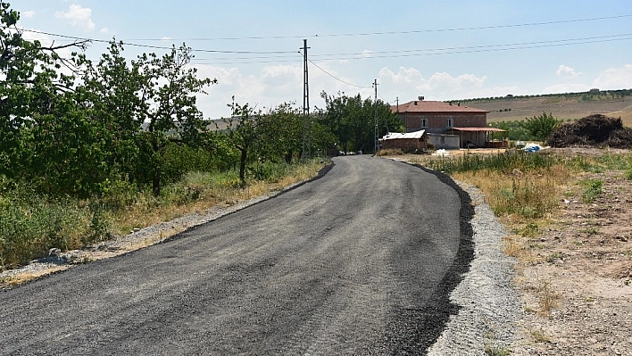 Yarımcahan Mahallesi'ne sıcak asfalt 
