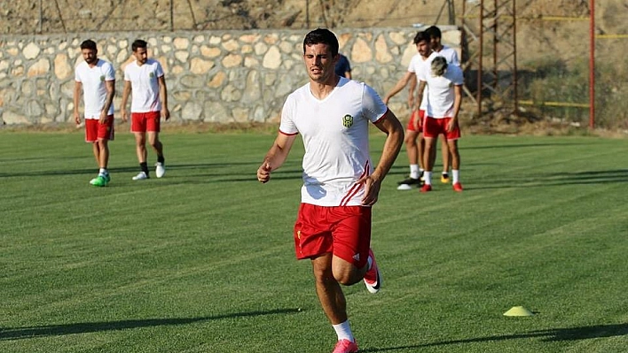 Danijel Aleksic: 'İnşallah bu ortama en iyi şekilde ayak uydurmayı başarırım' 