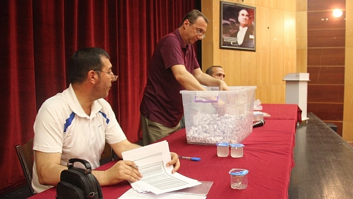 Belediyede çalışmak için bin 600 kişi başvuru yaptı 