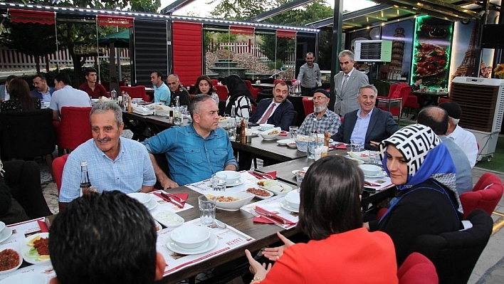 Protokol Şehit Aileleriyle Bir Araya Geldi
