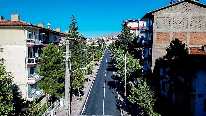 Malatya'da 4 caddenin asfaltı yenilendi 