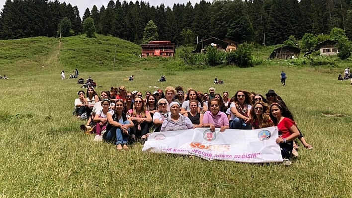 Tuncelili Kadınlar Doğu Karadeniz'i gezdi 