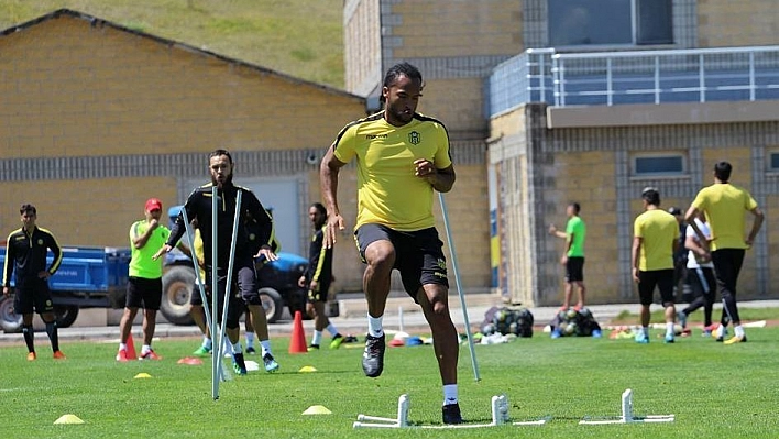 Yeni Malatyaspor sezona sıkı hazırlanıyor 