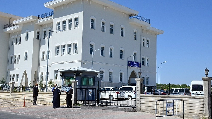 Polis merkezinde cinayet 