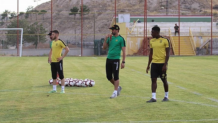 Yeni Malatyaspor'da Erol Bulut ideal on biri oluşturmada zorlanıyor 