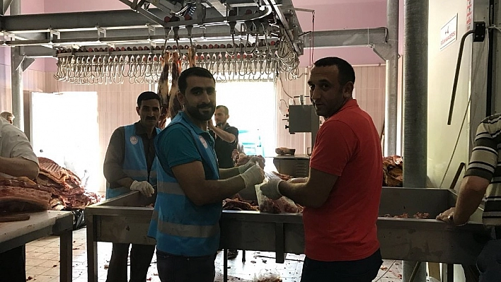 Bingöl'de 20 bin kişiye kurban eti dağıtıldı 