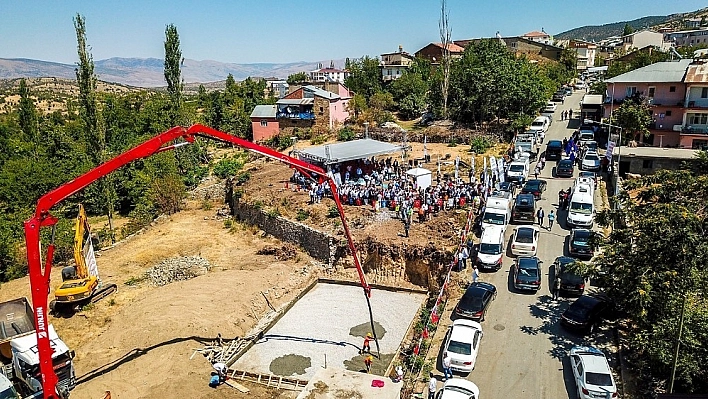 Pütürge ilçe terminalinin temeli atıldı 