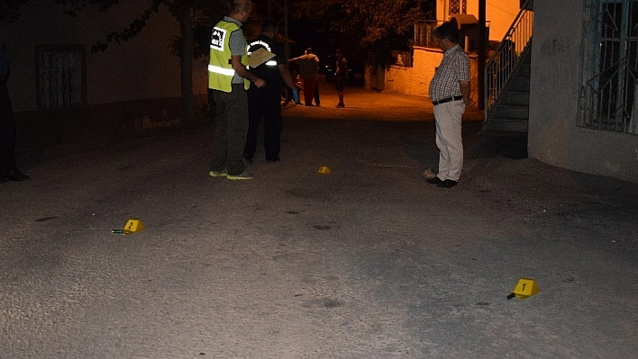 Pompalı tüfekle eve saldırdılar 