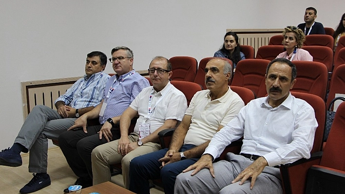 FÜ'de TÜBİTAK-2237 Proje Eğitimi başladı 
