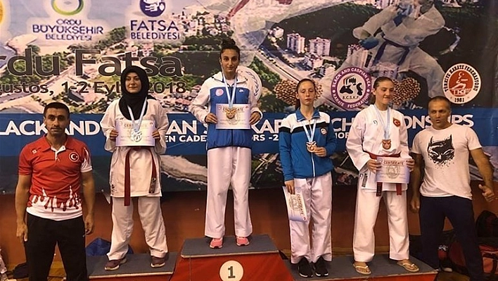 Malatyalı Karateci Fatma Uygur'dan altın madalya 
