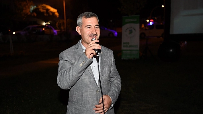Yeşilyurt Belediyesinin 'açık hava sinema günleri' yoğun ilgi gördü 