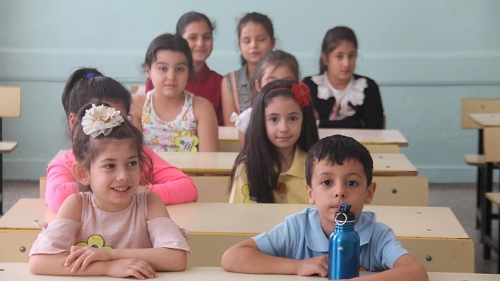 Uyum eğitiminde  ilk ders zili çaldı