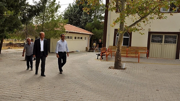 Arguvan'da kilit parke çalışması 