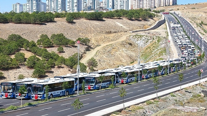 Elazığ Belediyesi, modern araçlarla hizmet veriyor 
