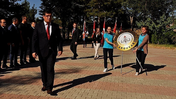 Arguvan'da 910 öğrenci için ders zili çaldı 