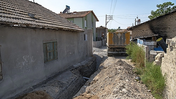 Başkan Polat, altyapı çalışmalarını inceledi 