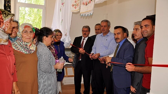 Dilek'te dikiş-nakış kursu sona erdi 