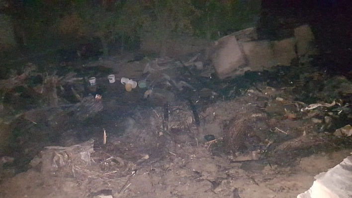 Ahırda çıkan yangında, 4 hayvan telef oldu 