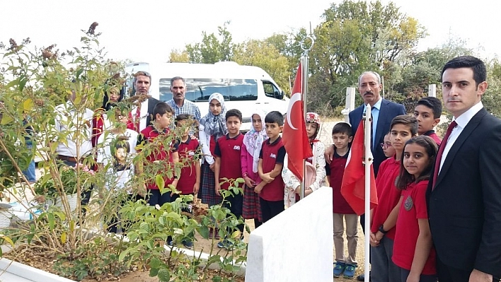 15 Temmuz şehidi kabri başında anıldı