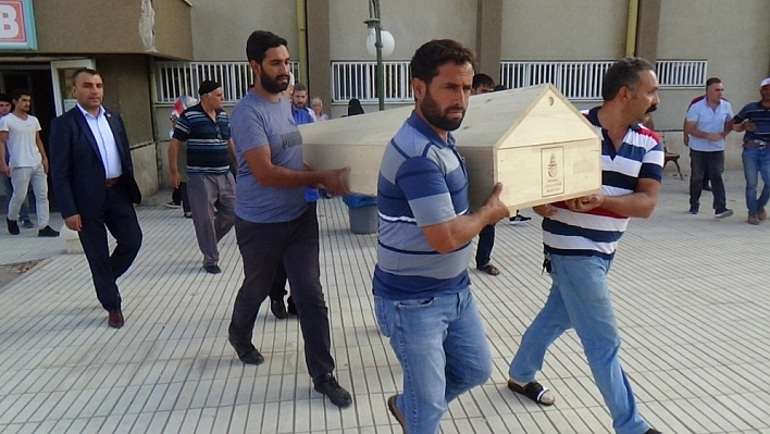 Üzerine televizyon düşen çocuk öldü 
