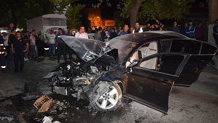 13 yaşındaki çocuğa çarptıktan sonra kaçan şoför kaza yaptı: 3 yaralı 