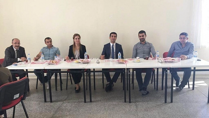 Kaymakam Kazez'Çemişgezek ilçesinin eğitimi de meşhur diyebiliyoruz' 