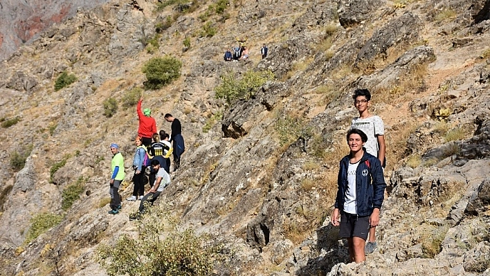 Kayaarası Kanyonu kamp tutkunlarının gözdesi oldu 