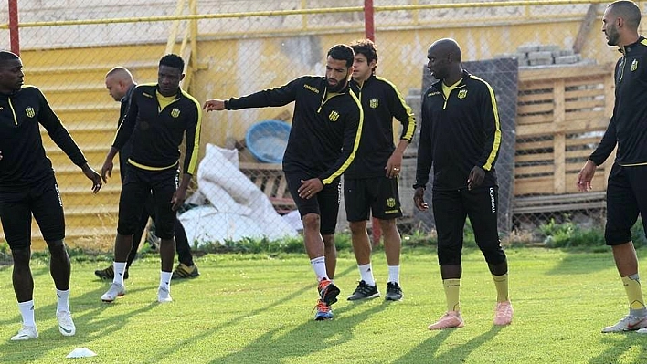 Erol Bulut'tan futbolculara 'kendinize gelin' uyarısı 