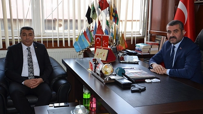 Avşar'dan kayısı birliği önerisine destek 