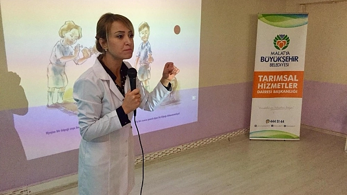 Okullarda çocuklara hayvan sevgisi anlatılıyor 