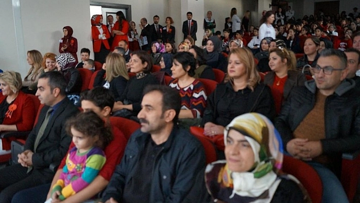 Mercan Kolejinde 29 Ekim  coşkusu 