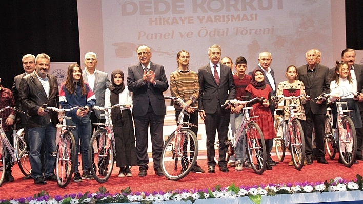 Yarışmada dereceye girenler ödüllendirildi