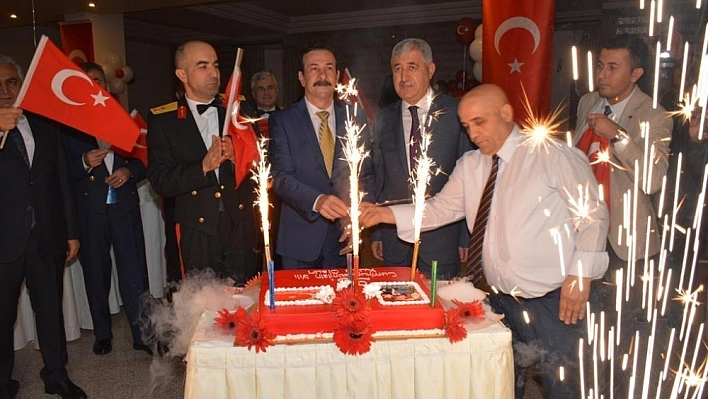 Malatya'da Cumhuriyet Bayramı resepsiyonu 