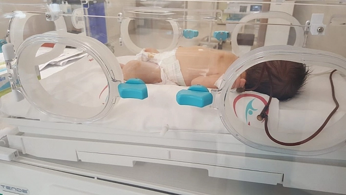 Elazığ'da yeni doğan bebeğe makat yapıldı 