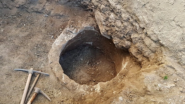 Bakır çubukla define arayan kişiler yakalandı